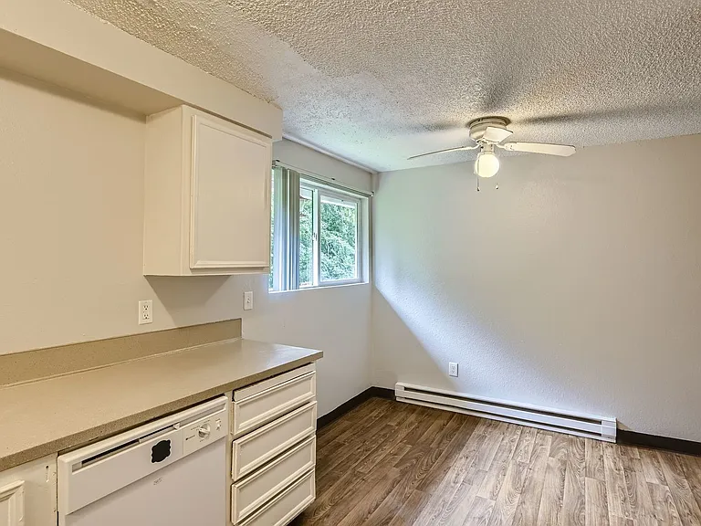 691 Molalla Ave #7 — Photo 17