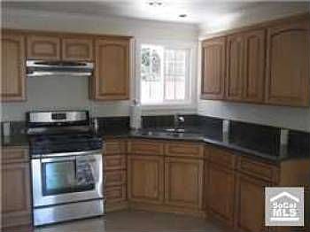 4th image of 5935 Woodruff Ave