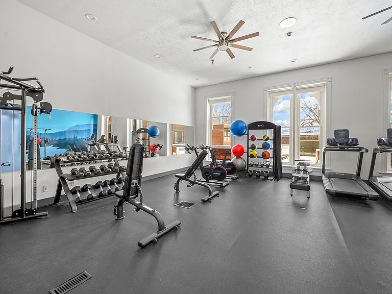 The Academy — Photo 14