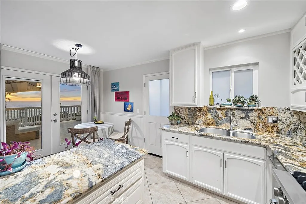 3 bed, 1200 sqft, $7,300 — Photo 3