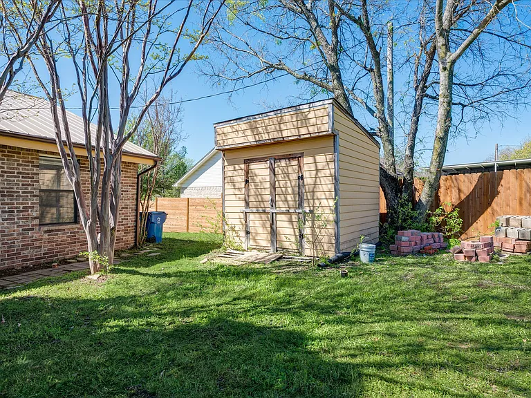 304 Oak Dr — Photo 28