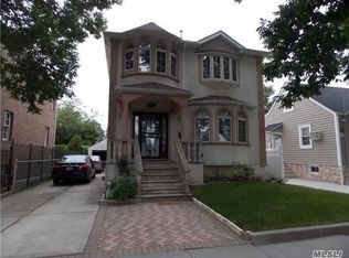 24428 85th Rd, Bellerose, NY 11426