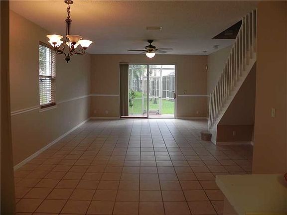 5th image of 2067 Madeira Dr