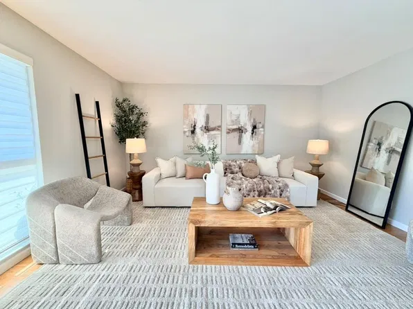 453 N Rengstorff Ave APT 20, Mountain View, CA 94043