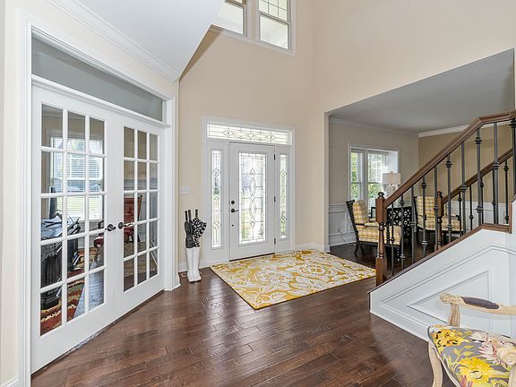 3rd image of 3239 Willow Bend Trl