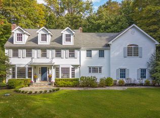 15 Stephanie Ln, Darien, CT 06820