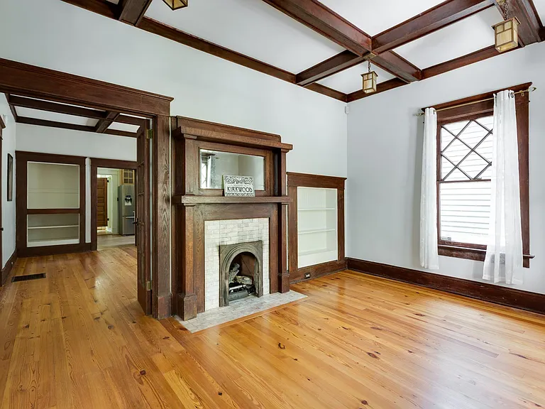 116 Warren St NE — Photo 9