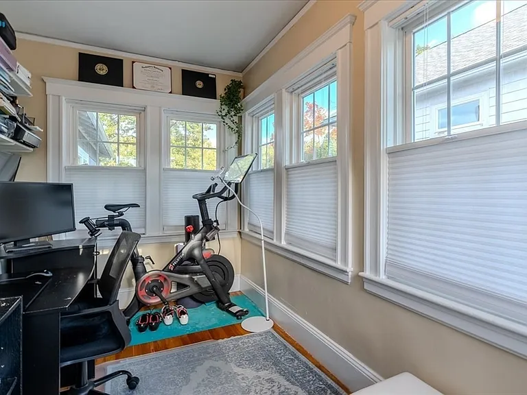 135 Russett Rd #2 — Photo 20