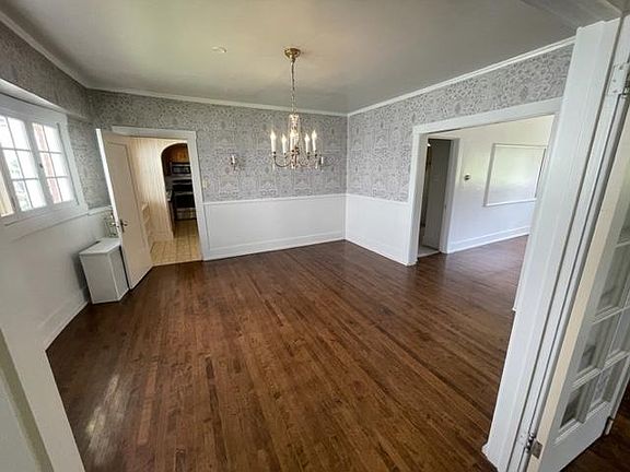 2nd image of 1224 E 300 S