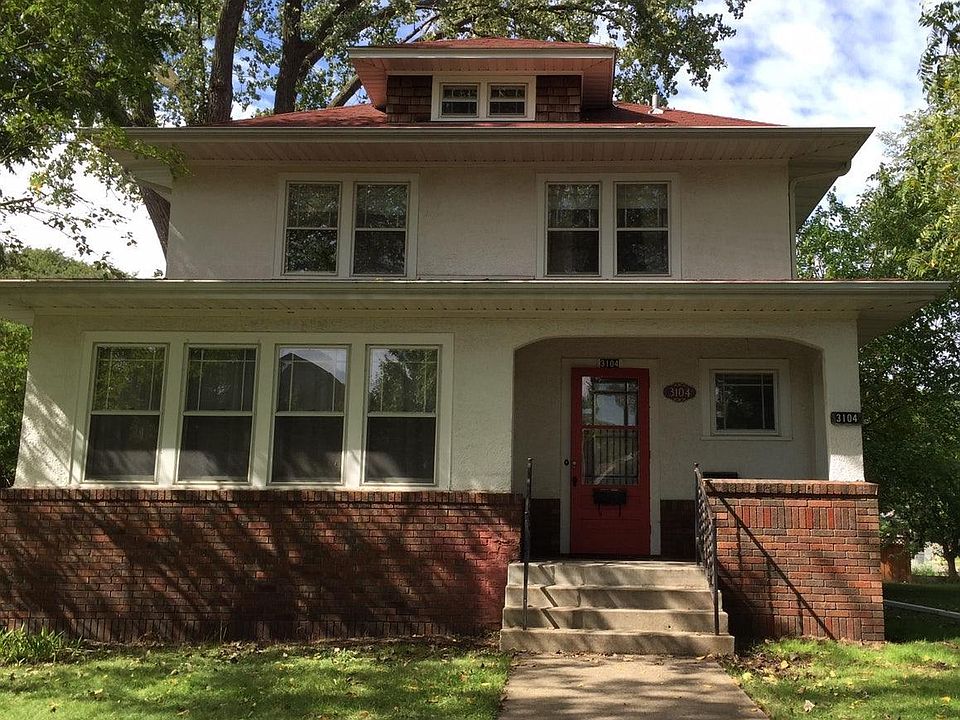 1st image of 3104 45th Ave S #2