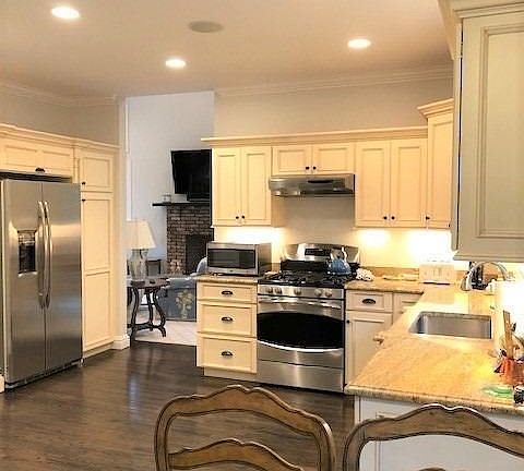 5th image of 7 Jessups Landing Ct
