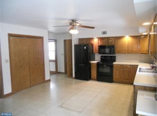 609 Weaver Rd, Morgantown, PA 19543