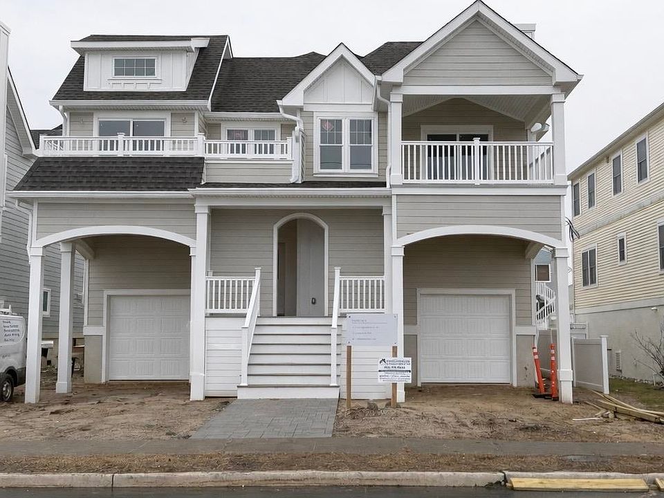 1st image of 645 W Spruce Ave