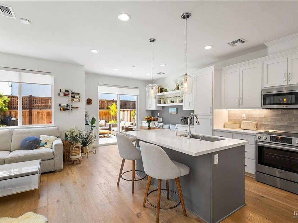 1st image of 48 Riverbend Lane