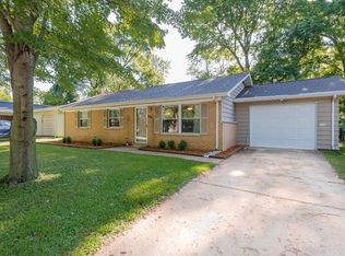 209 Vale Dr, Fairview Heights, IL 62208