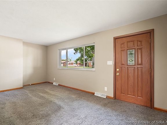 4th image of 409 Wedgewood Drive