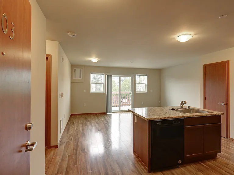 Ambaum Place I | Modern Apartment Homes w/ In-Unit Laundry! — Photo 28