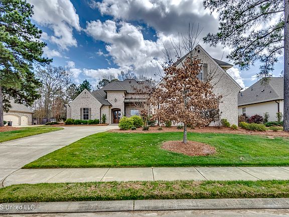 3rd image of 224 S Woodcreek Rd