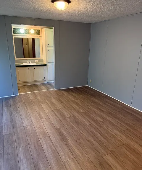300 Lake Rd #19 — Photo 7