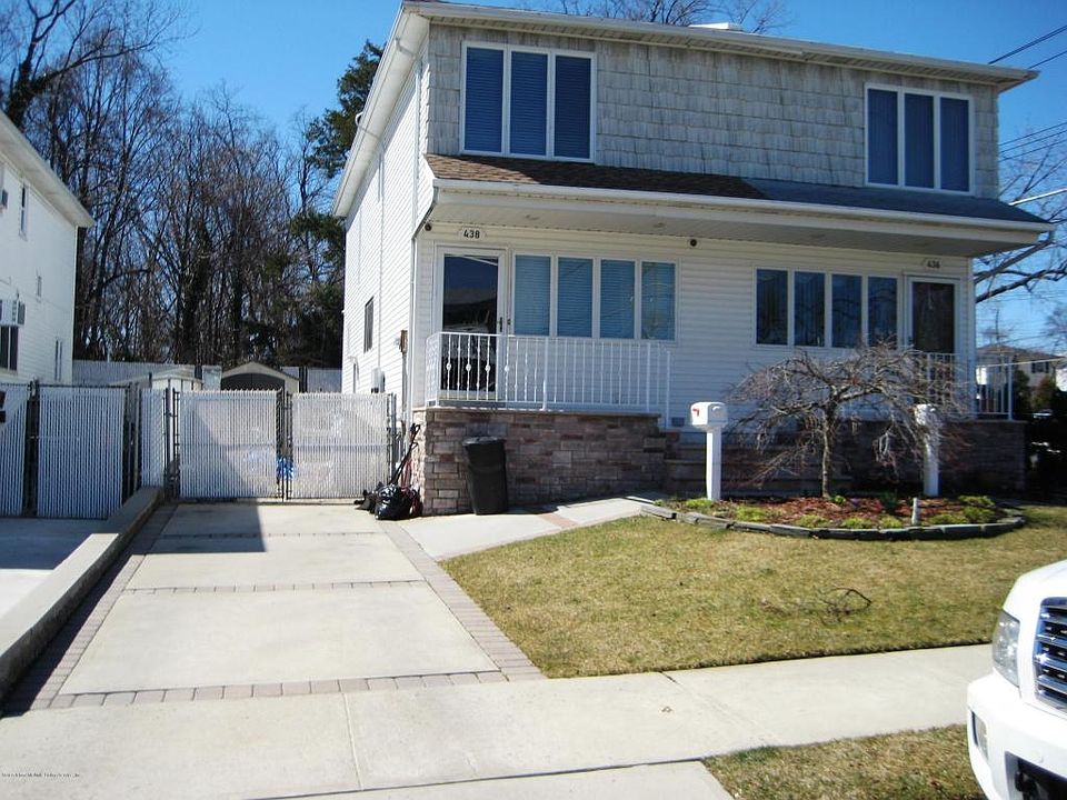 1st image of 438 Retford Ave