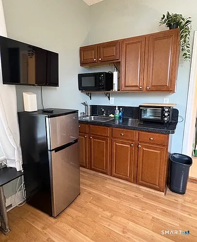 74 Pearl St Photo 1