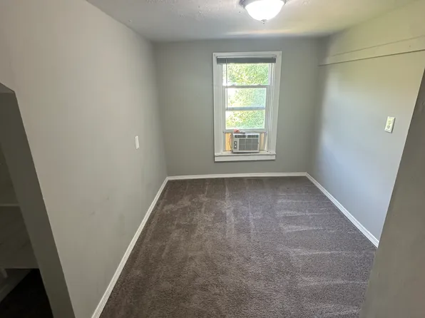 829 S Home Ave, Independence, MO 64053