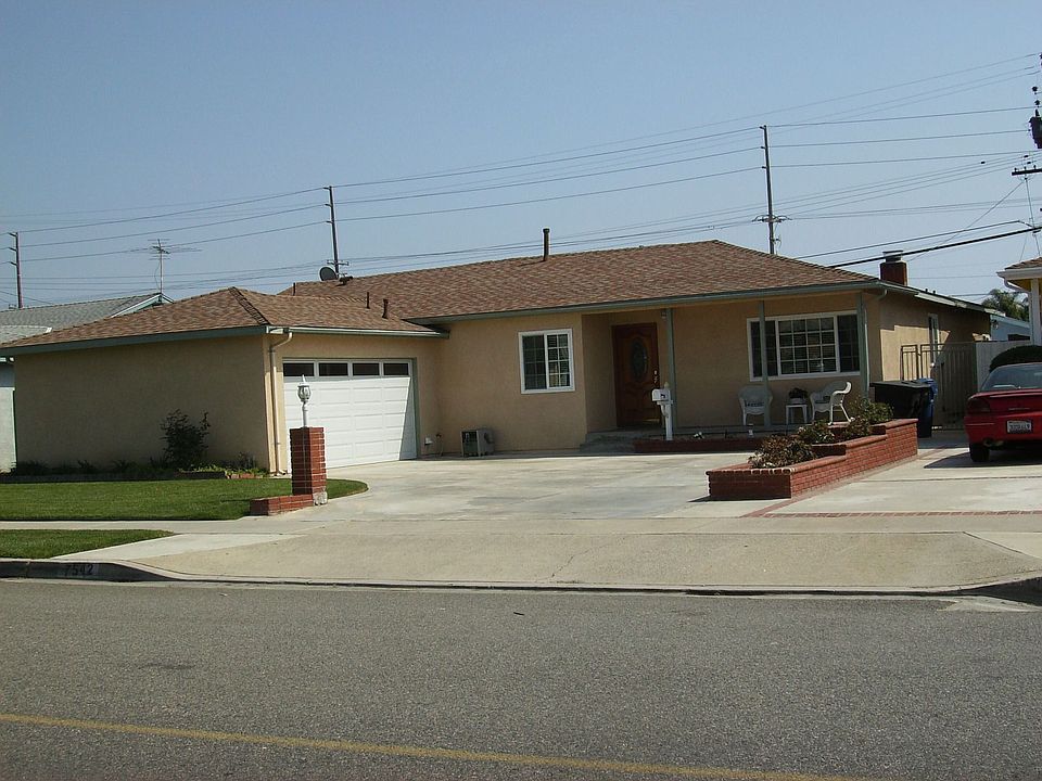 7542 Brooklawn Dr.