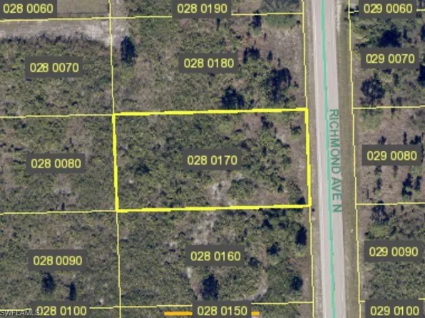 1009 Richmond AVE N, LEHIGH ACRES, FL 33972