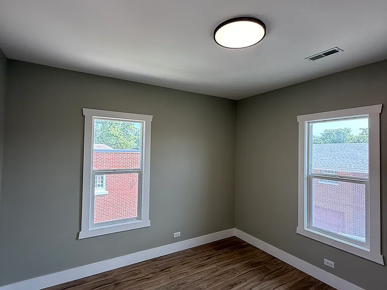 1004 Hacker Ave — Photo 5