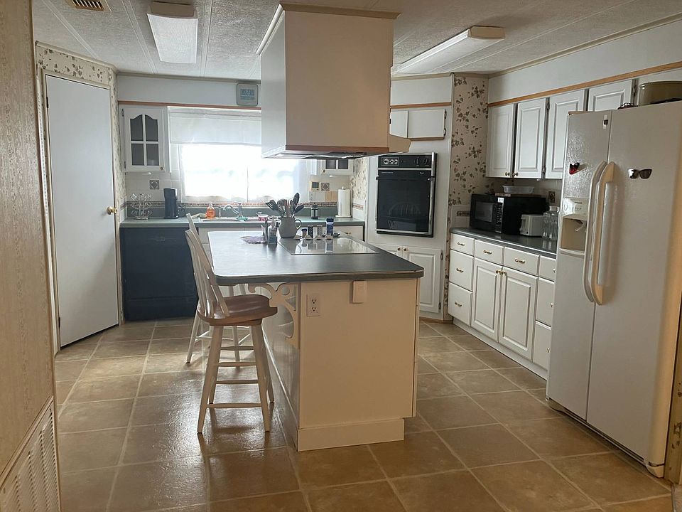 1st image of 3212 Antilles Rd #80