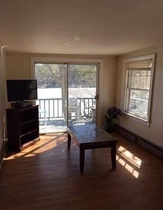 5th image of 153 Lake Dr