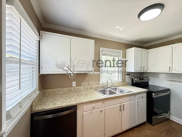 308 Druid Ln — Photo 6