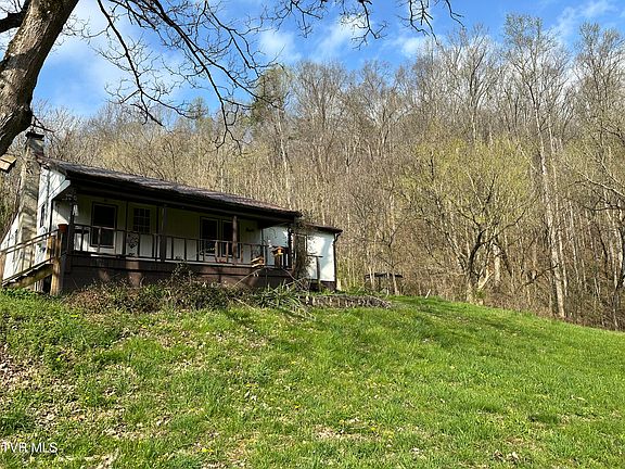 2nd image of 702 Speedwell Rd