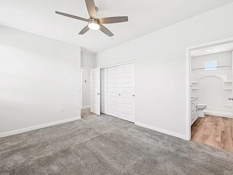 Baseline on 16 — Photo 30
