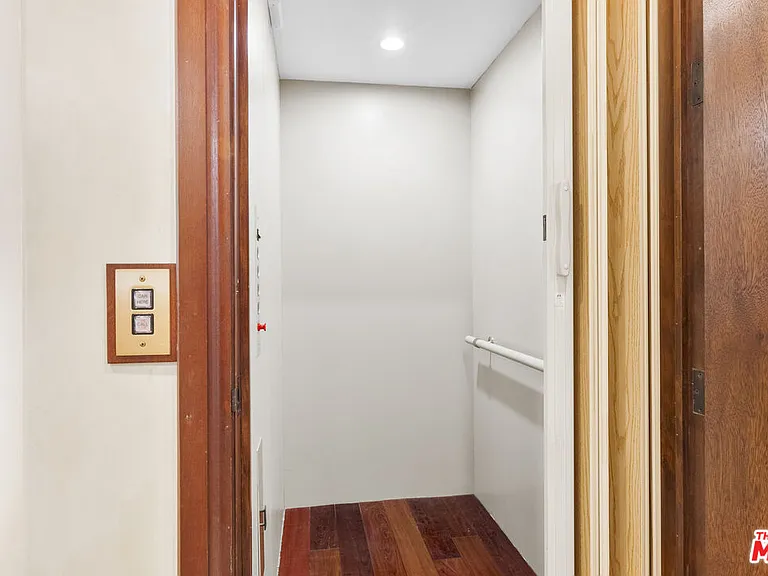 4141 Cambridge Rd — Photo 22