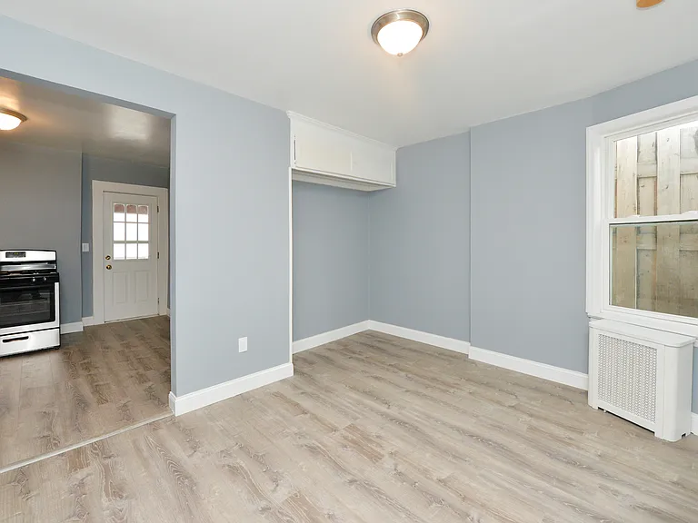 22 Prospect St #3 — Photo 6