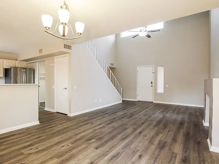 7032 S 44th St — Photo 7
