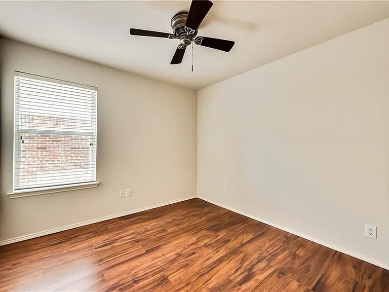8633 Corral Cir — Photo 22