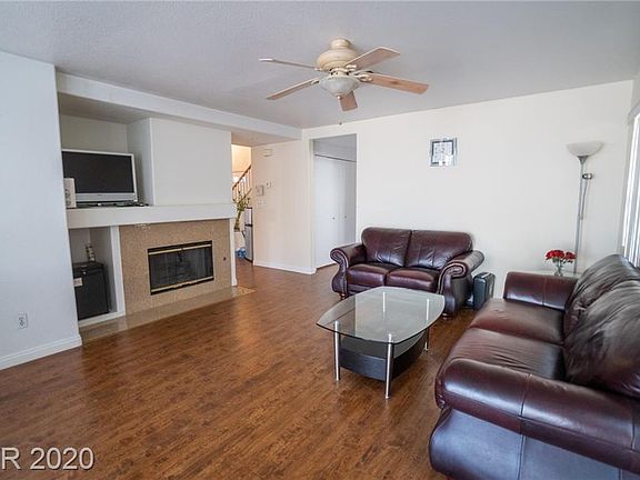 5th image of 7560 McClintoc Dr
