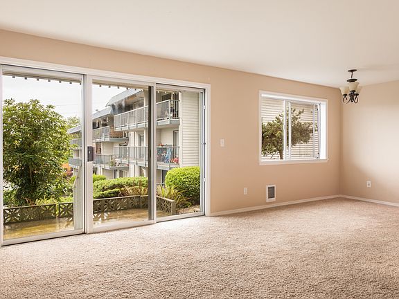4th image of 23013 Marine View Dr S APT B112