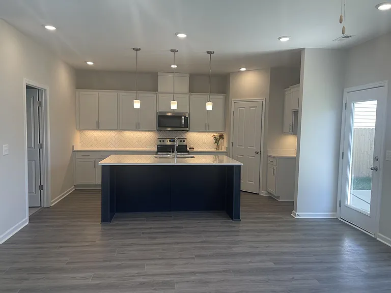 1044 Indigo Aly — Photo 3