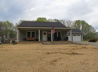 366 Dooms Crossing Rd, Waynesboro, VA 22980