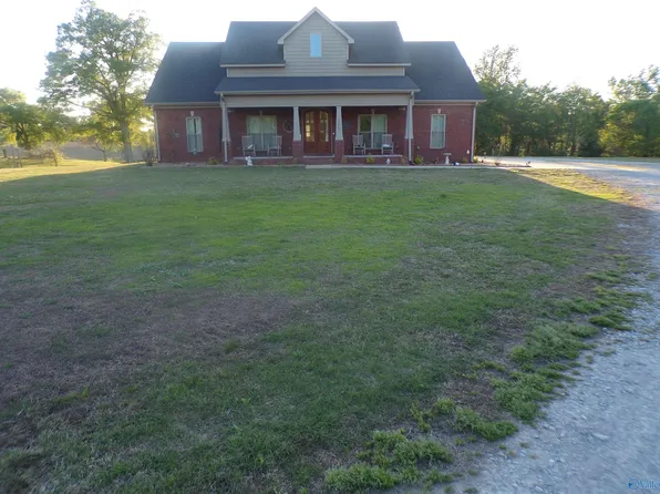 149 County Road 297, Hillsboro, AL 35643