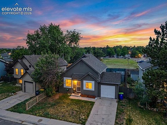 3rd image of 4683 S Buckley Way