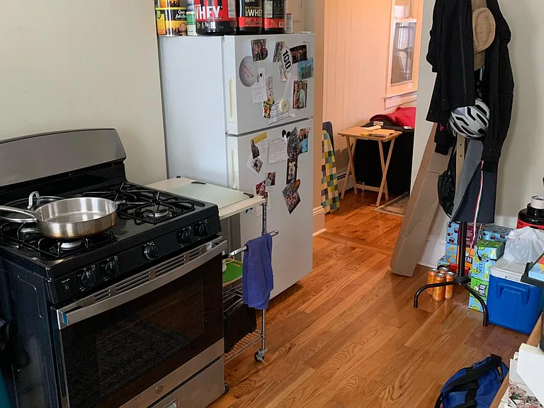 521 Jefferson St #7 — Photo 2
