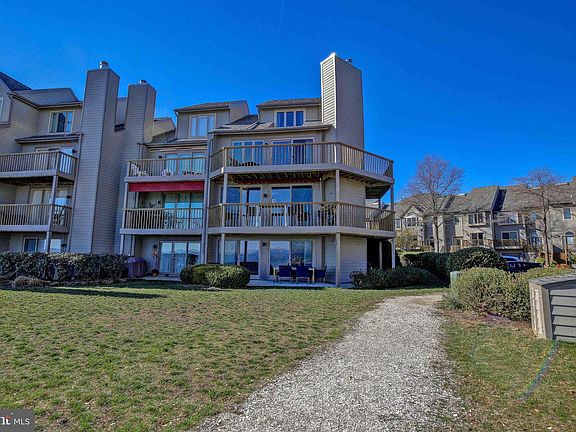 2nd image of 2197 Chesapeake Harbour Dr