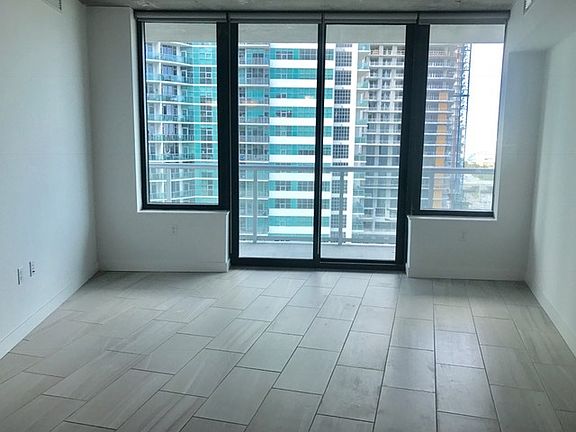 5th image of 123 NW 32nd St #1205