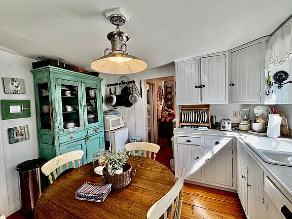 21st image of this home