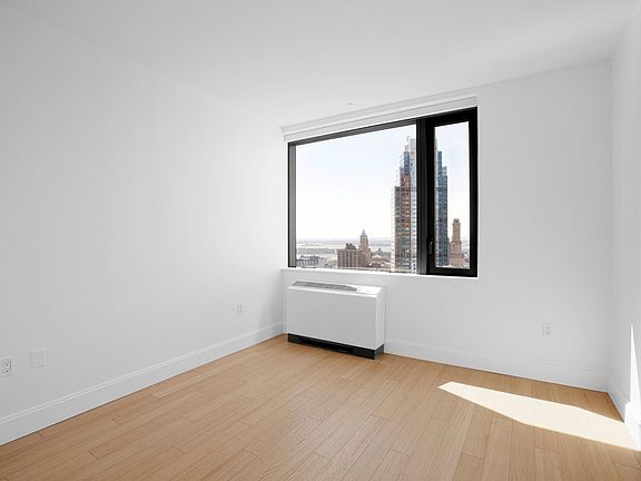 3rd image of 10 City Pt APT 28D