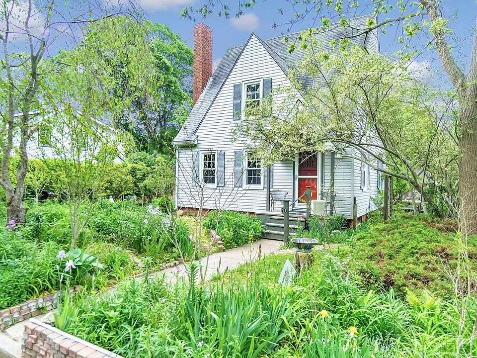 70 Mechanic St, Southold, NY 11971 Zillow